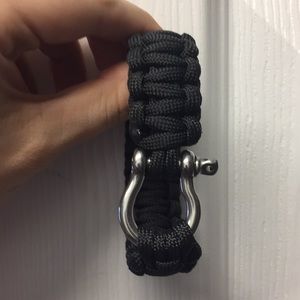 Black survival bracelet. Never worn!